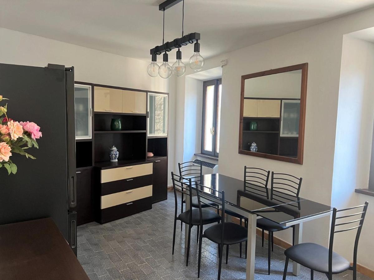 Apartment In Central Square With Lake View Lenno Buitenkant foto