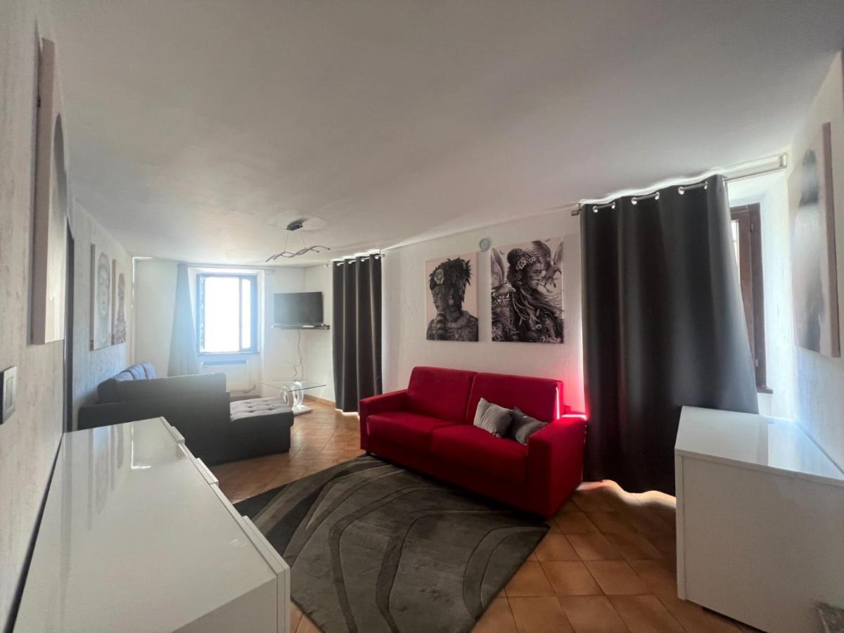 Apartment In Central Square With Lake View Lenno Buitenkant foto