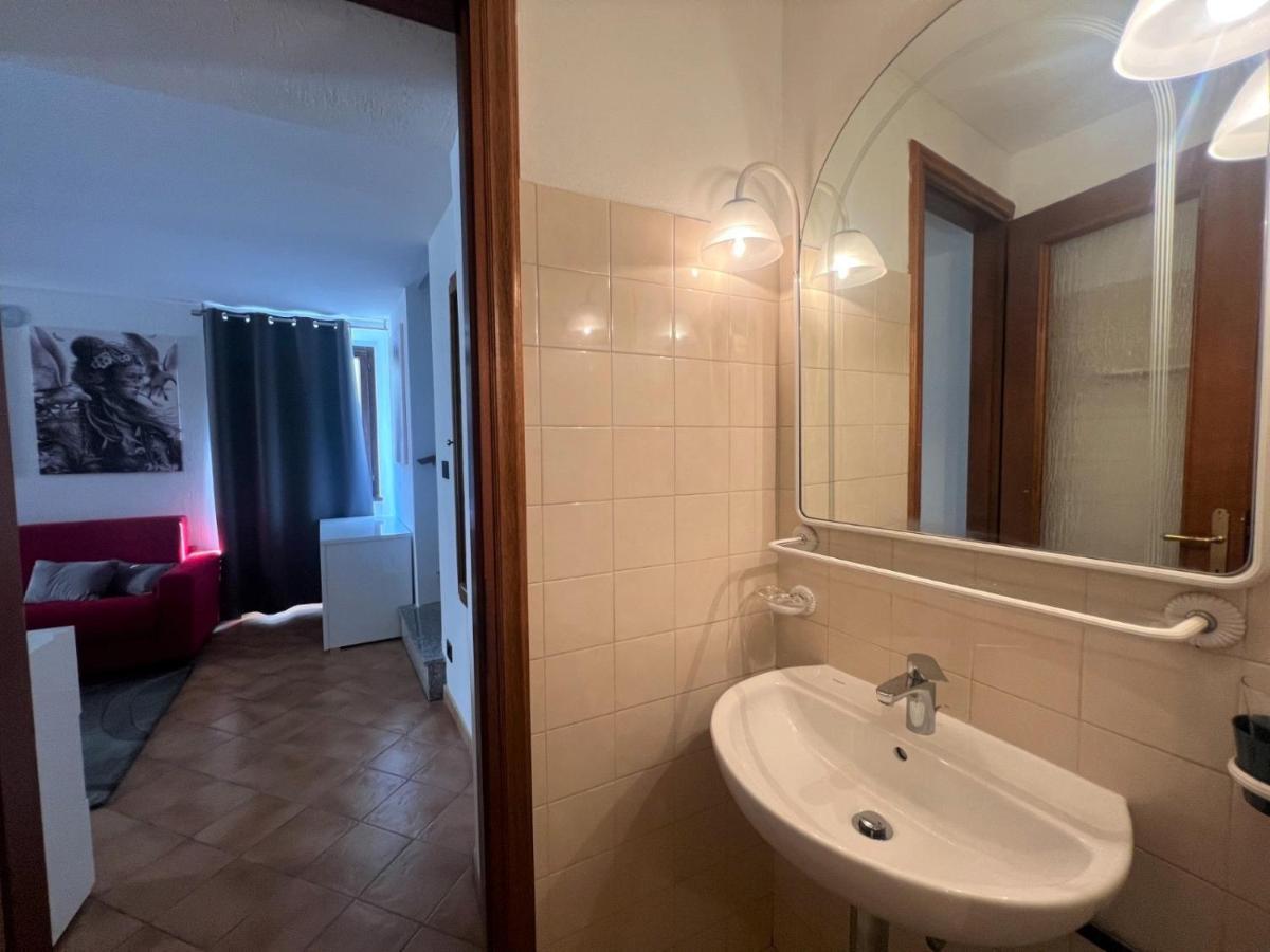 Apartment In Central Square With Lake View Lenno Buitenkant foto