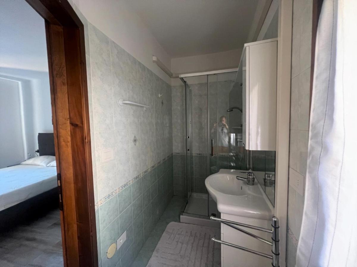 Apartment In Central Square With Lake View Lenno Buitenkant foto