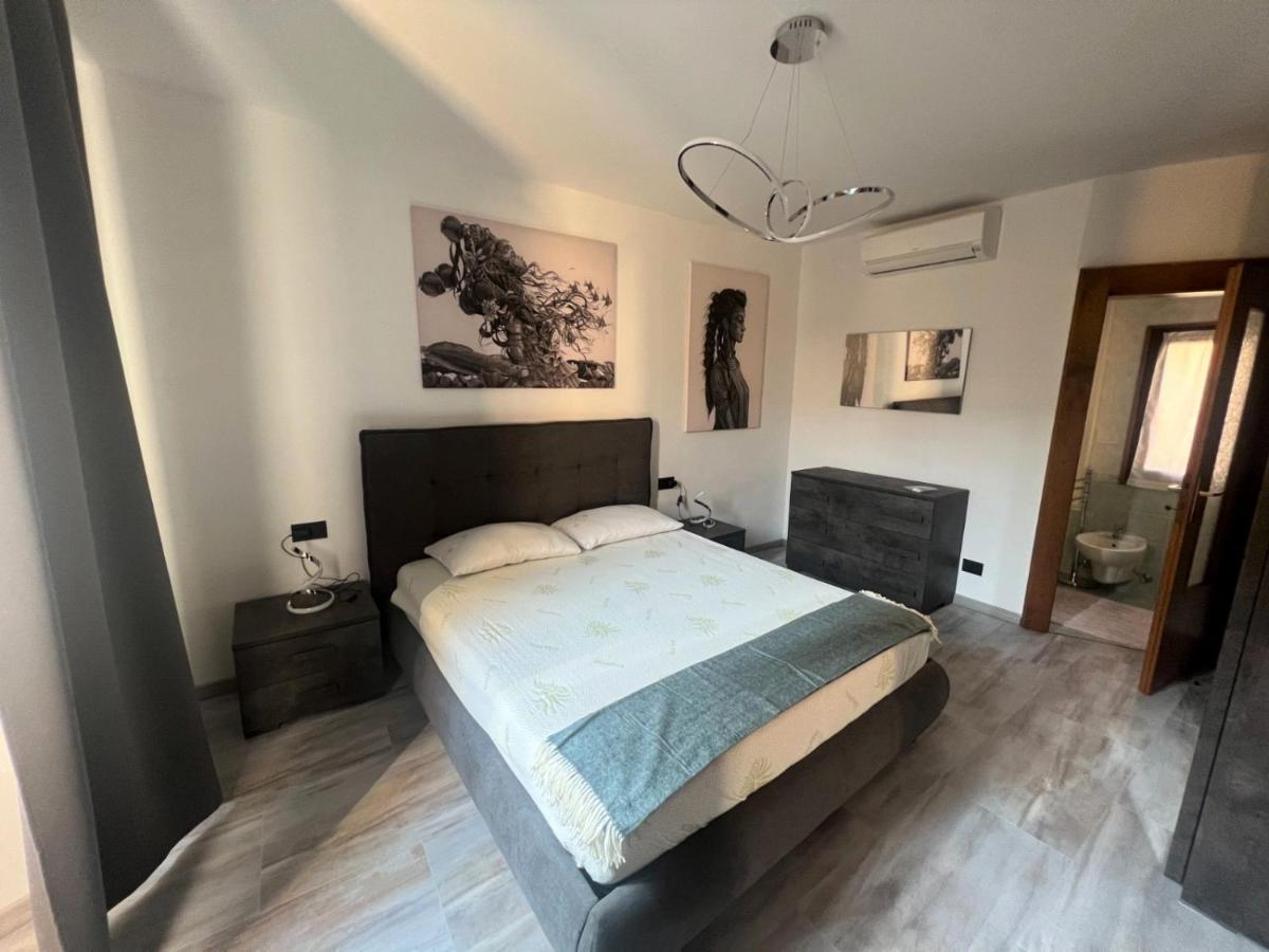 Apartment In Central Square With Lake View Lenno Buitenkant foto